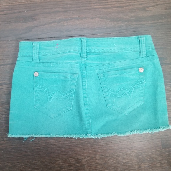 Skirt - Picture 2 of 2